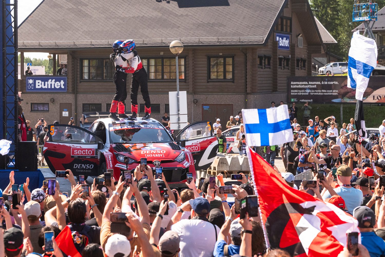 Pajari napisał historię WRC w Paragwaju: trzy zwycięstwa z rzędu jako pierwsza załoga w historii