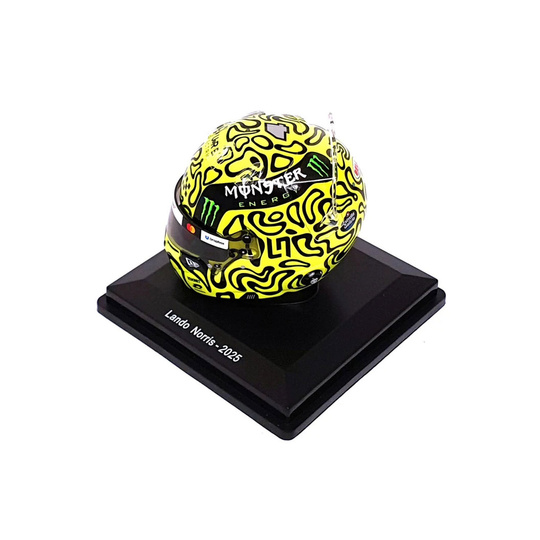 Model 1:5 kask Lando Norris McLaren F1 2025