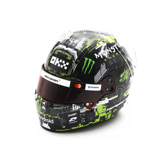 Model 1:5 kask Lando Norris Bahrain Tests McLaren F1 2025