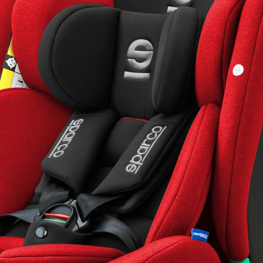 Fotelik dziecięcy Sparco SK7000I czerwony